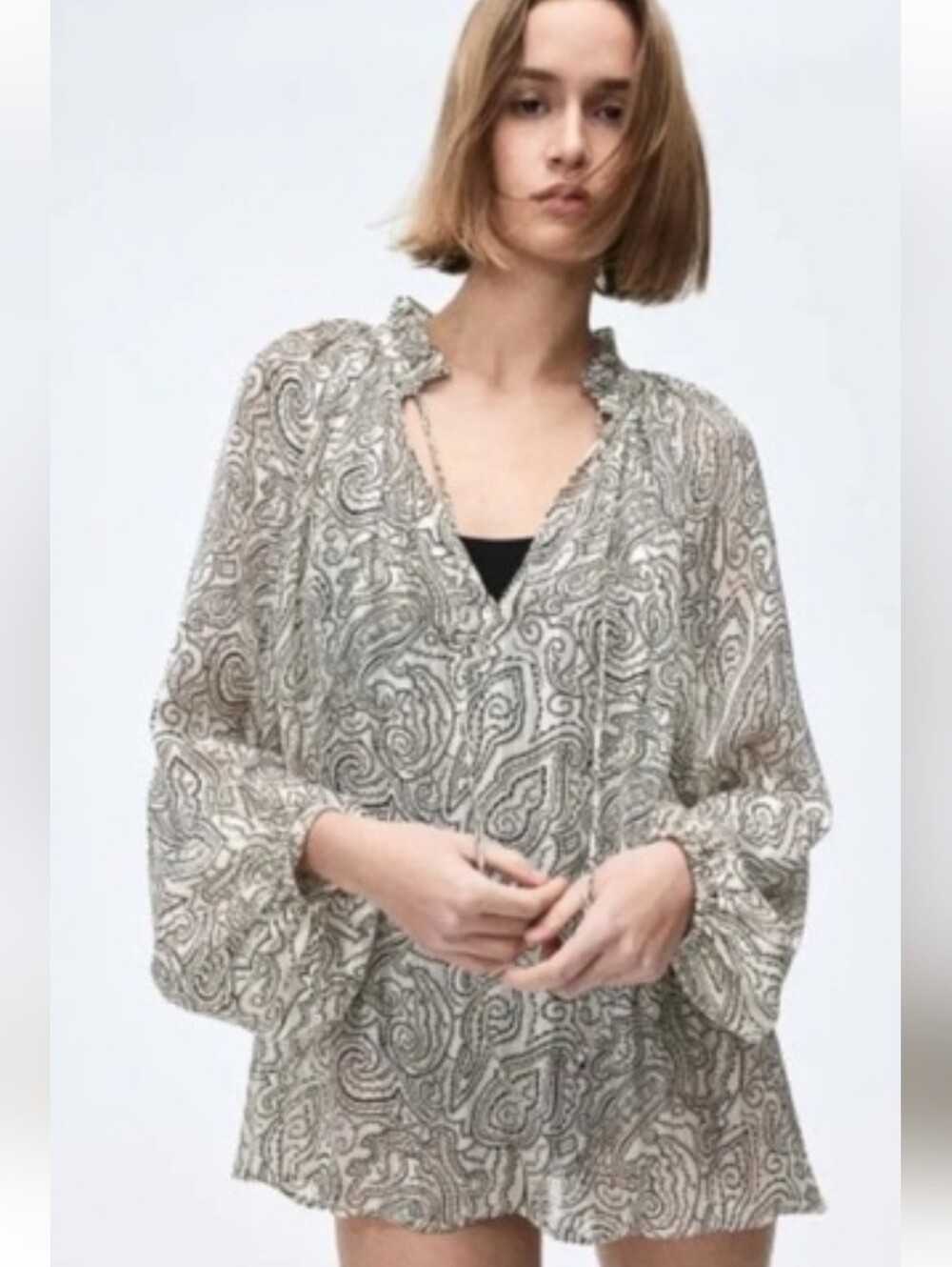 NWT!! H&M Paisley Sheer V-Neck Tunic in Ivory and Black